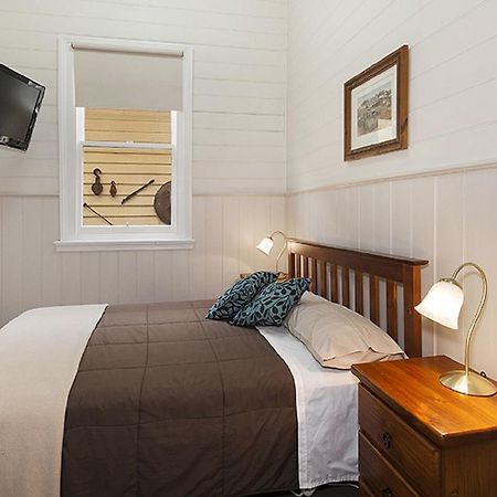 Royal Hotel Snake Valley Luaran gambar