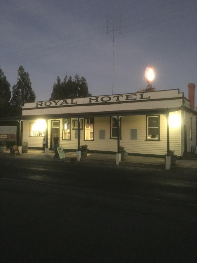 Royal Hotel Snake Valley Luaran gambar