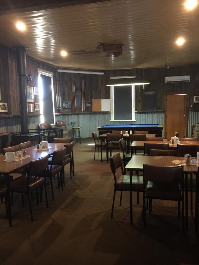 Royal Hotel Snake Valley Luaran gambar