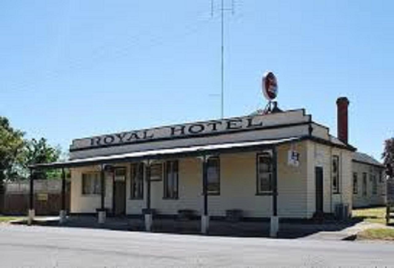 Royal Hotel Snake Valley Luaran gambar