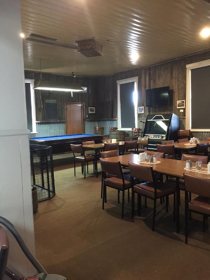 Royal Hotel Snake Valley Luaran gambar