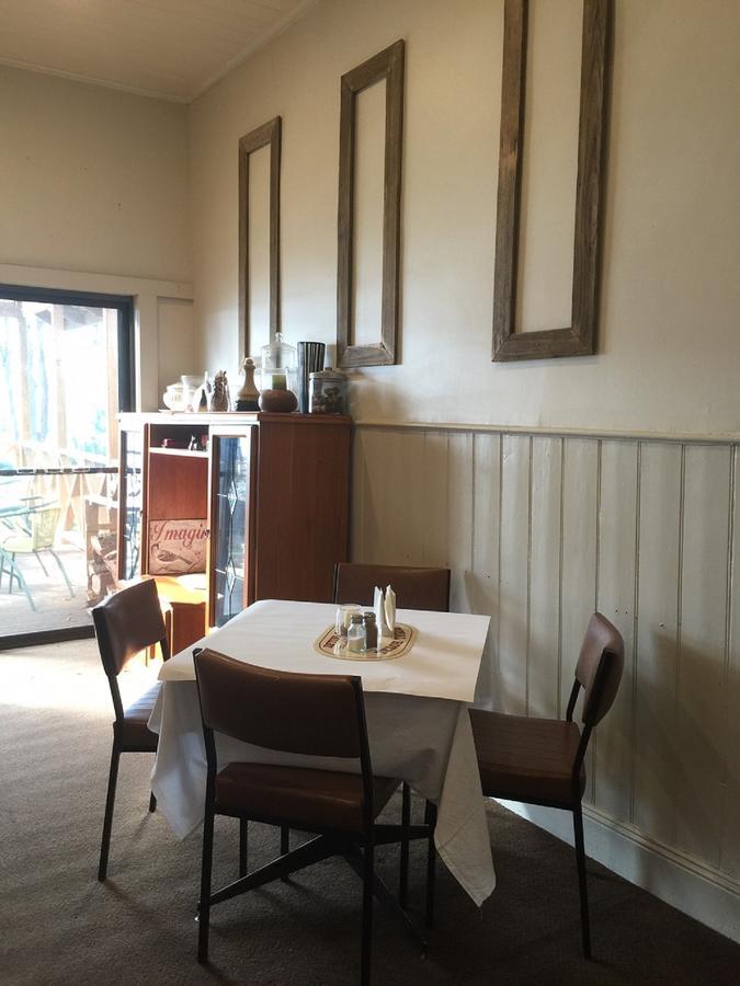 Royal Hotel Snake Valley Luaran gambar