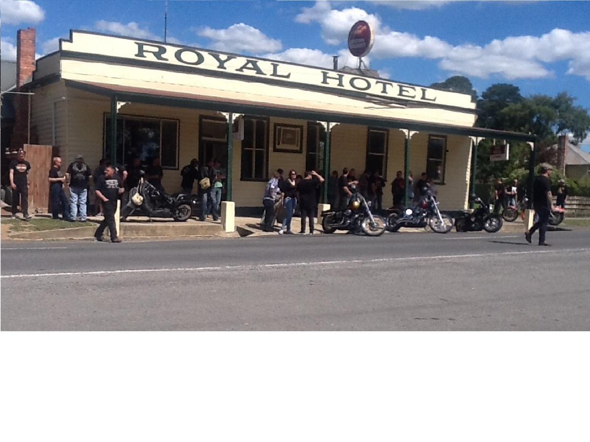 Royal Hotel Snake Valley Luaran gambar